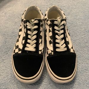 Suede Old Skool Vans Laceup Sneakers